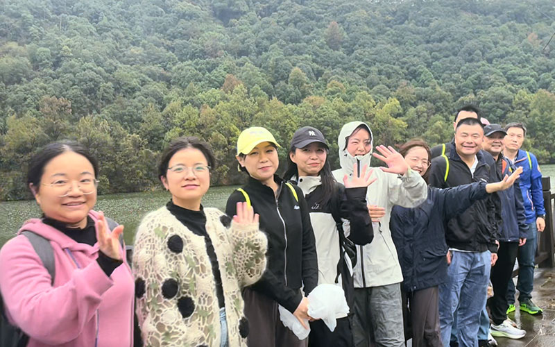 全球业务管理团队